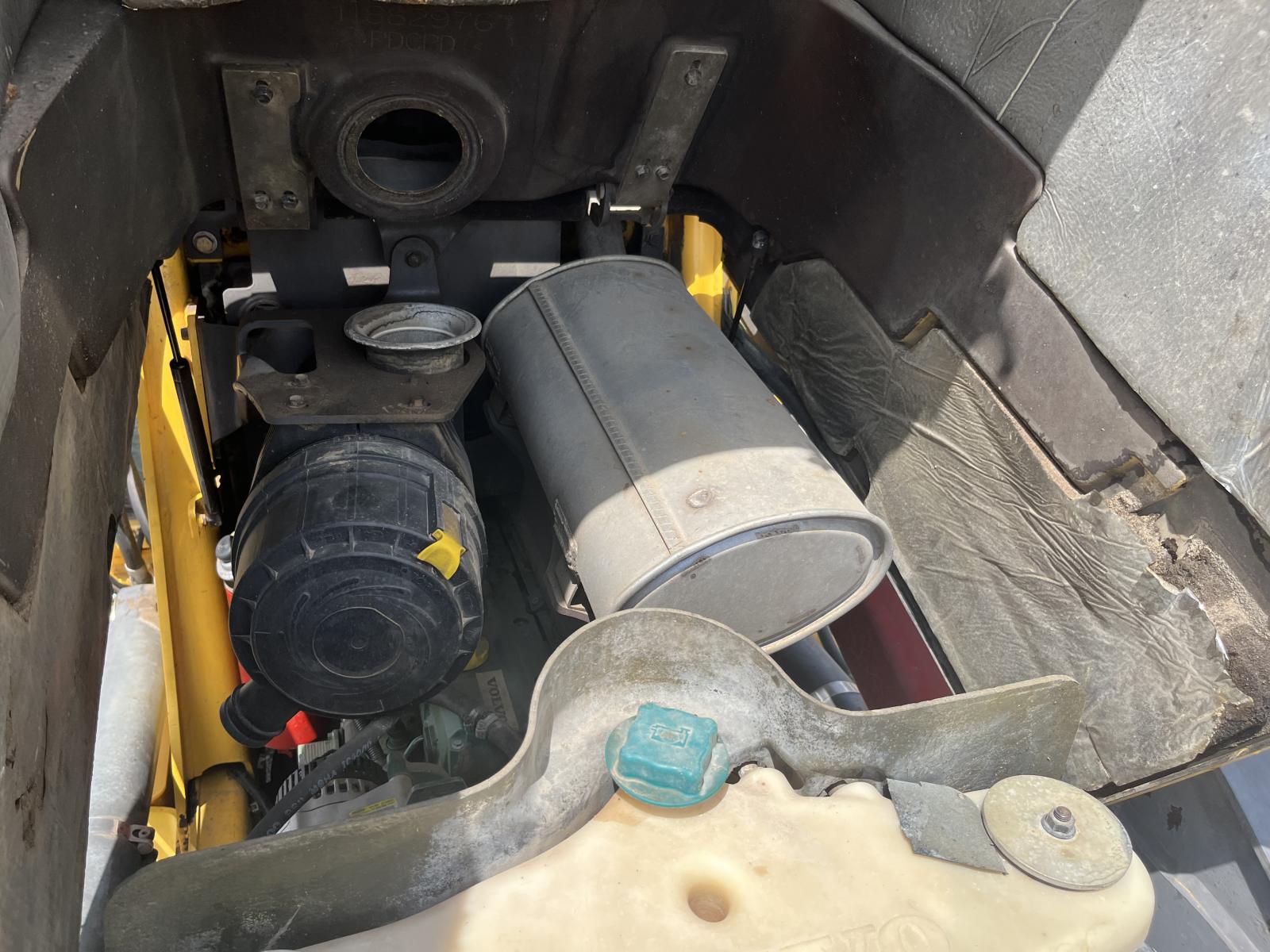 ./imagenes/INVOICE/2019/15154/VOLVO BL70 (20).JPG